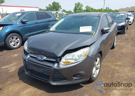 2014 Ford Focus Se z USA, uszkodzony, nr VIN 1FADP3F22EL433239